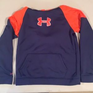 Under Armour Boys XL Hoodie.